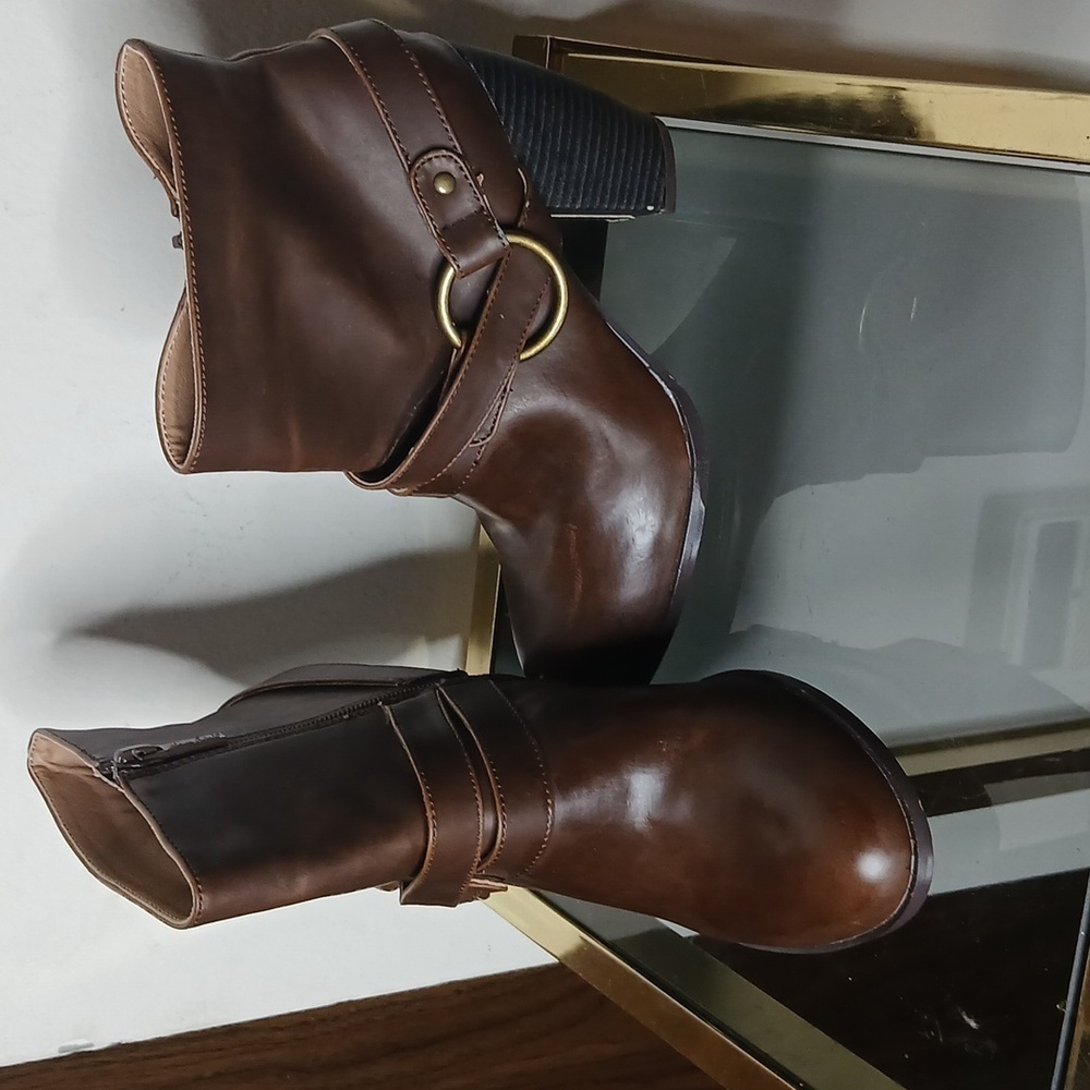 Micheal Antonio brown leather ankle boots size 8.5